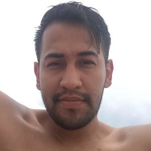 Meet your Posher, Ernesto